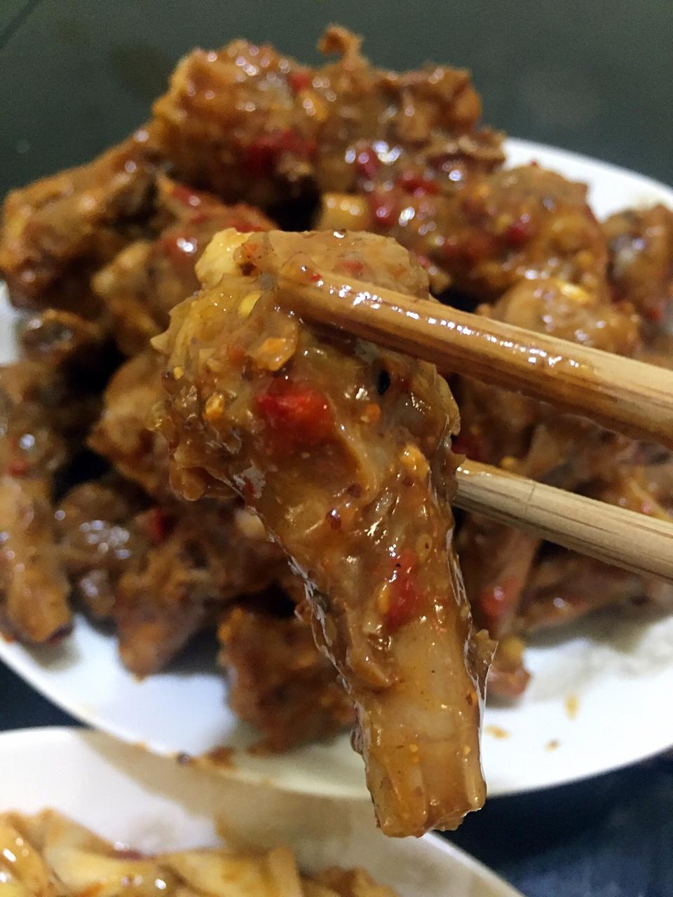 幻象o做的酱鸡骨棒【沈阳胡同里特色小吃】【诱食】黑暗料理