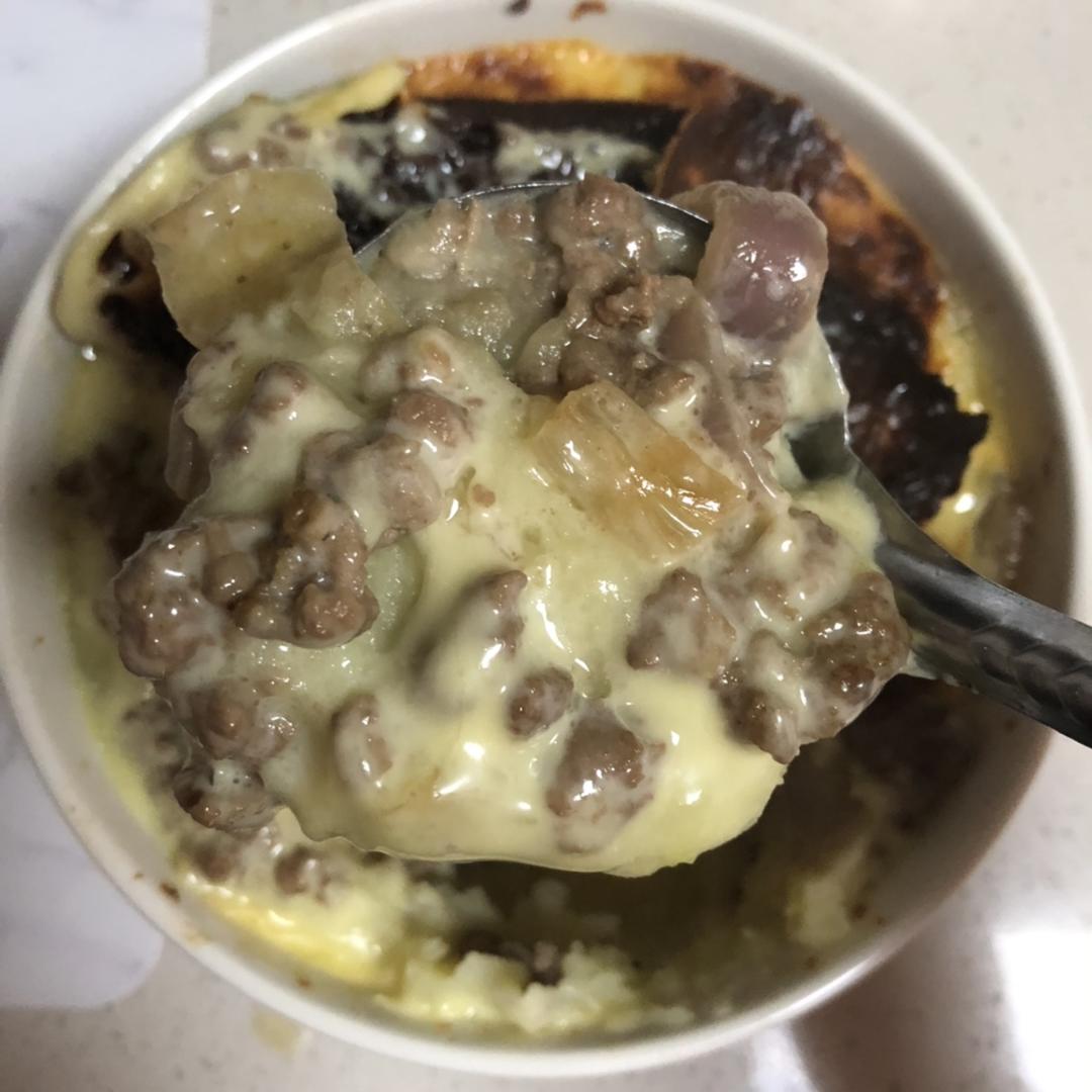 焗烤牛肉土豆泥 |爸爸厨房 VOL . 152 牛肉末 土豆 洋葱 黄油 帕玛森干酪 盐