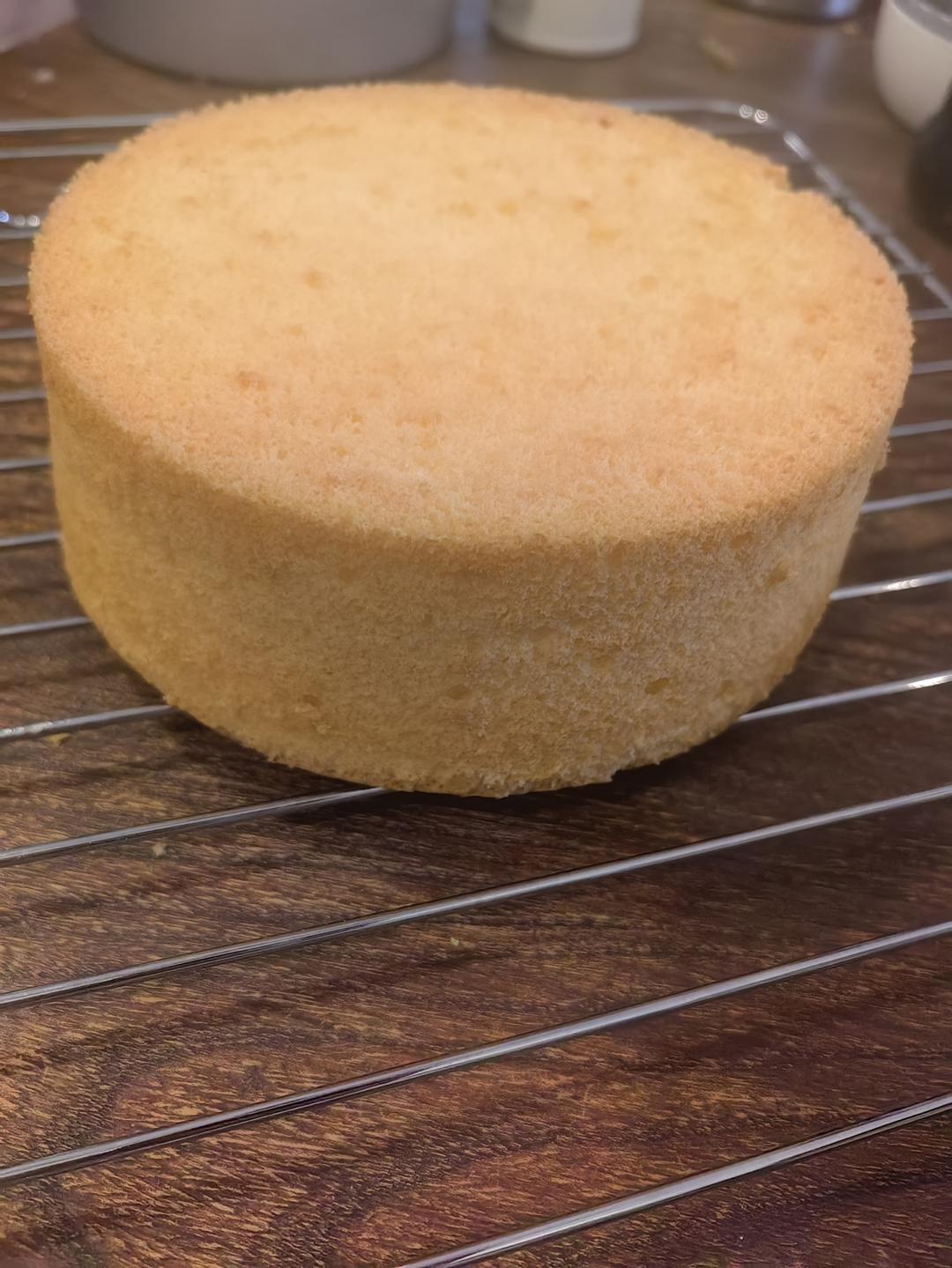 超柔软6寸戚风蛋糕(附8寸配方)零失败 超详细‼️含操作视频