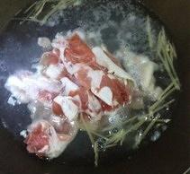 萝卜丝汆羊肉片的做法 步骤5