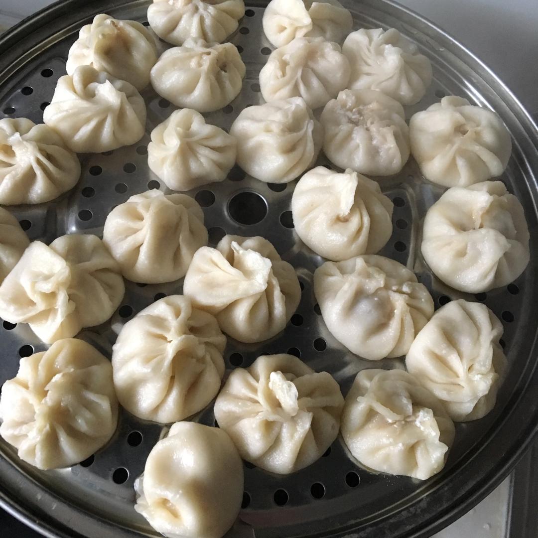 jgmgjfufudu做的内酯嫩豆腐牛肉馅儿小笼包一人份