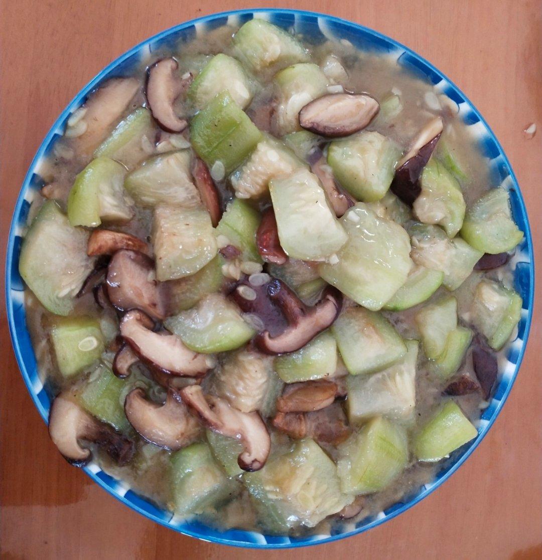 香菇炒丝瓜 超级好吃