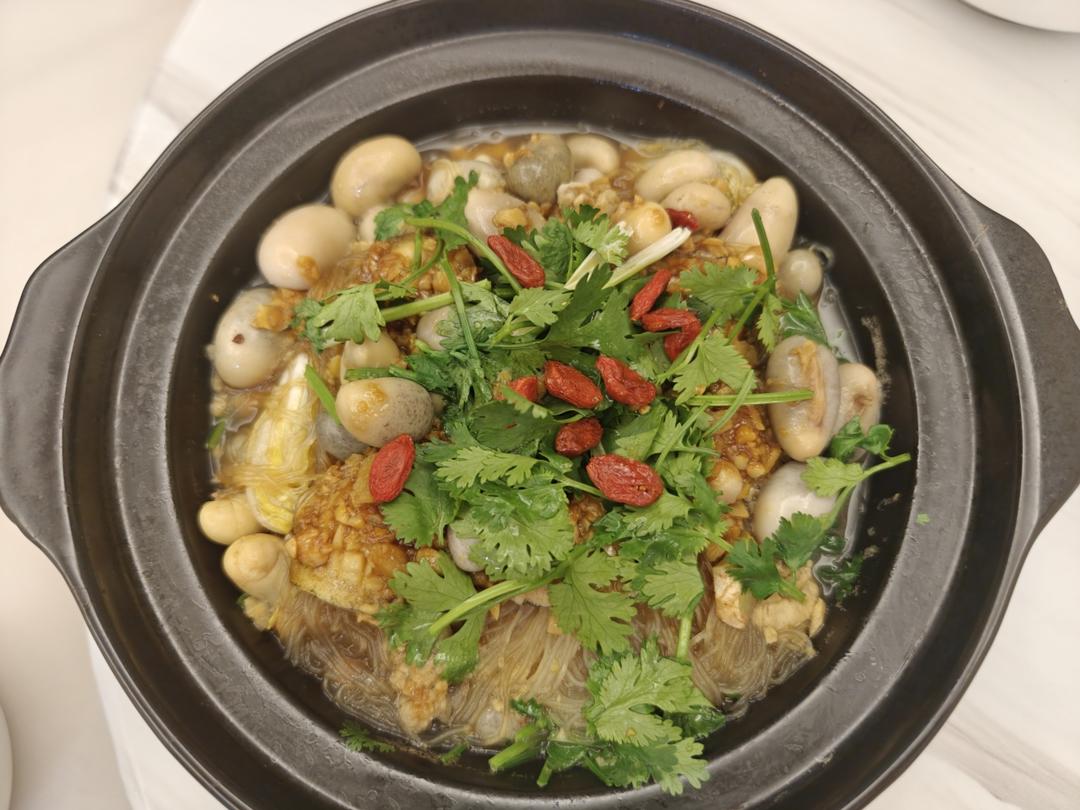 蒜蓉鲍鱼粉丝煲
