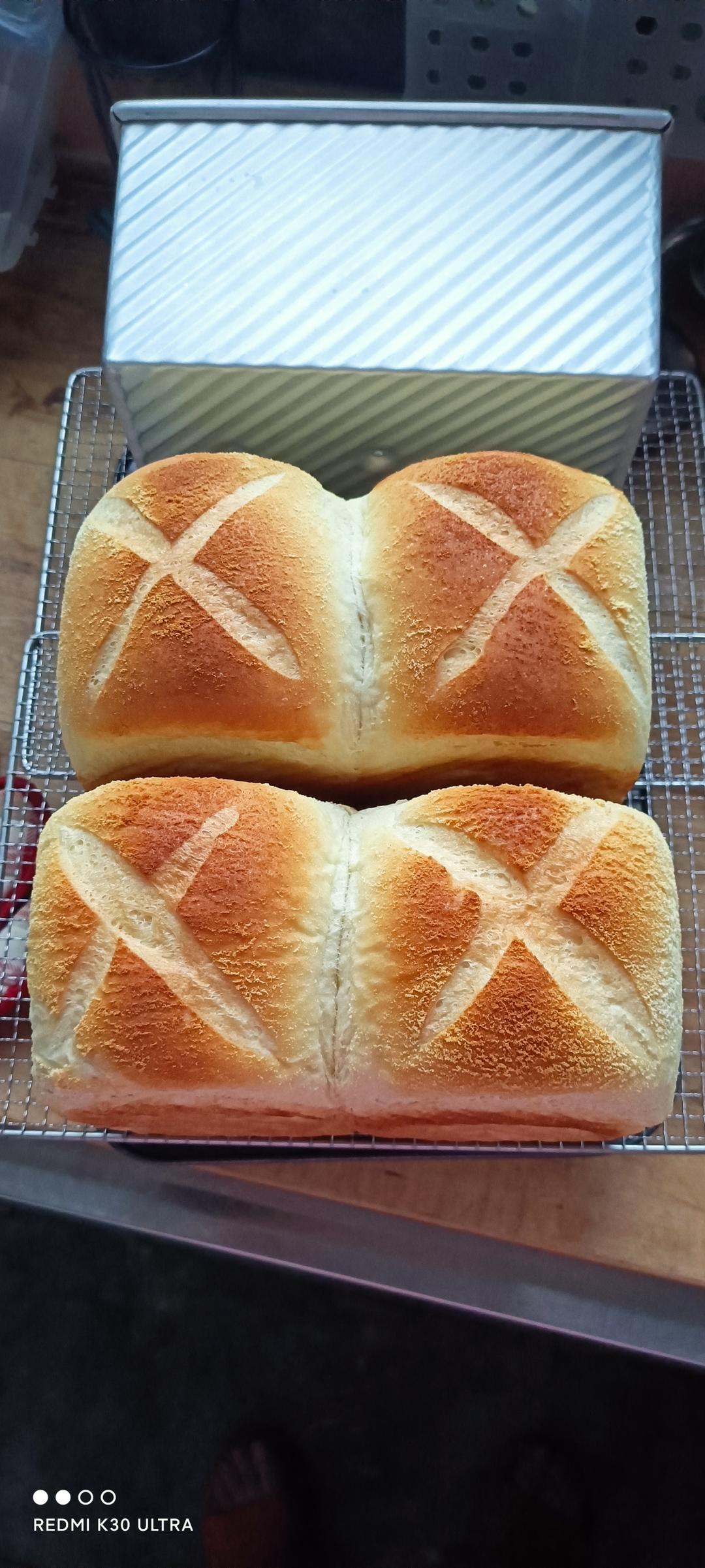 手撕炼乳吐司