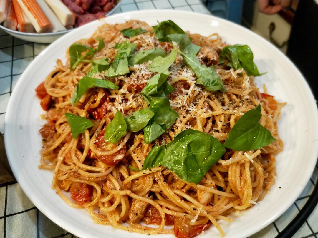 金枪鱼番茄酱意大利面 Spaghetti