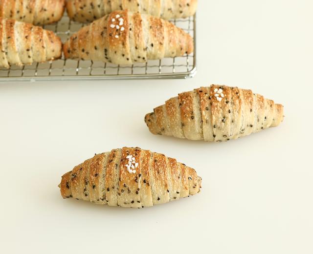 黑芝麻海盐卷/日式盐面包的做法