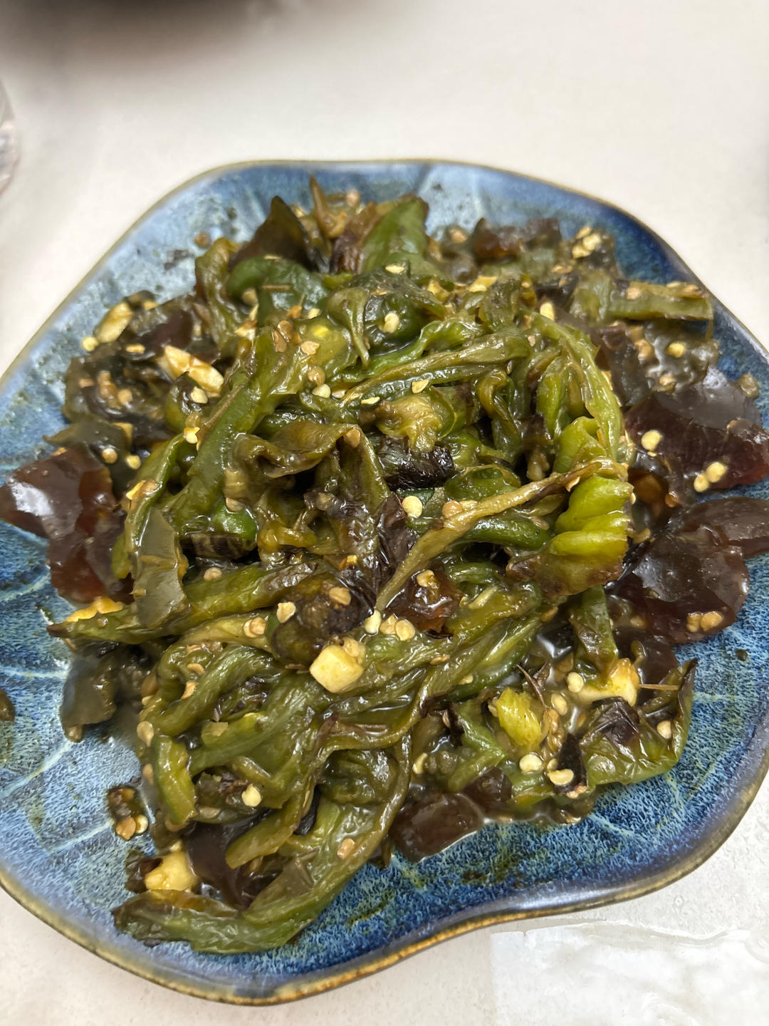 超级难看，变态好吃的擂擂辣椒皮蛋