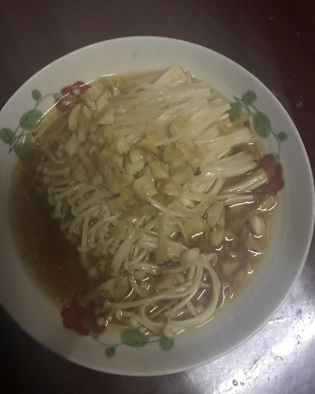 蒜蓉蒸金针菇