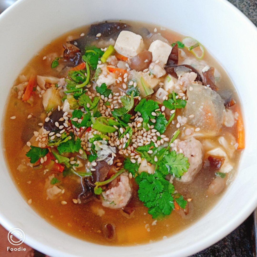 冬瓜豆腐丸子汤