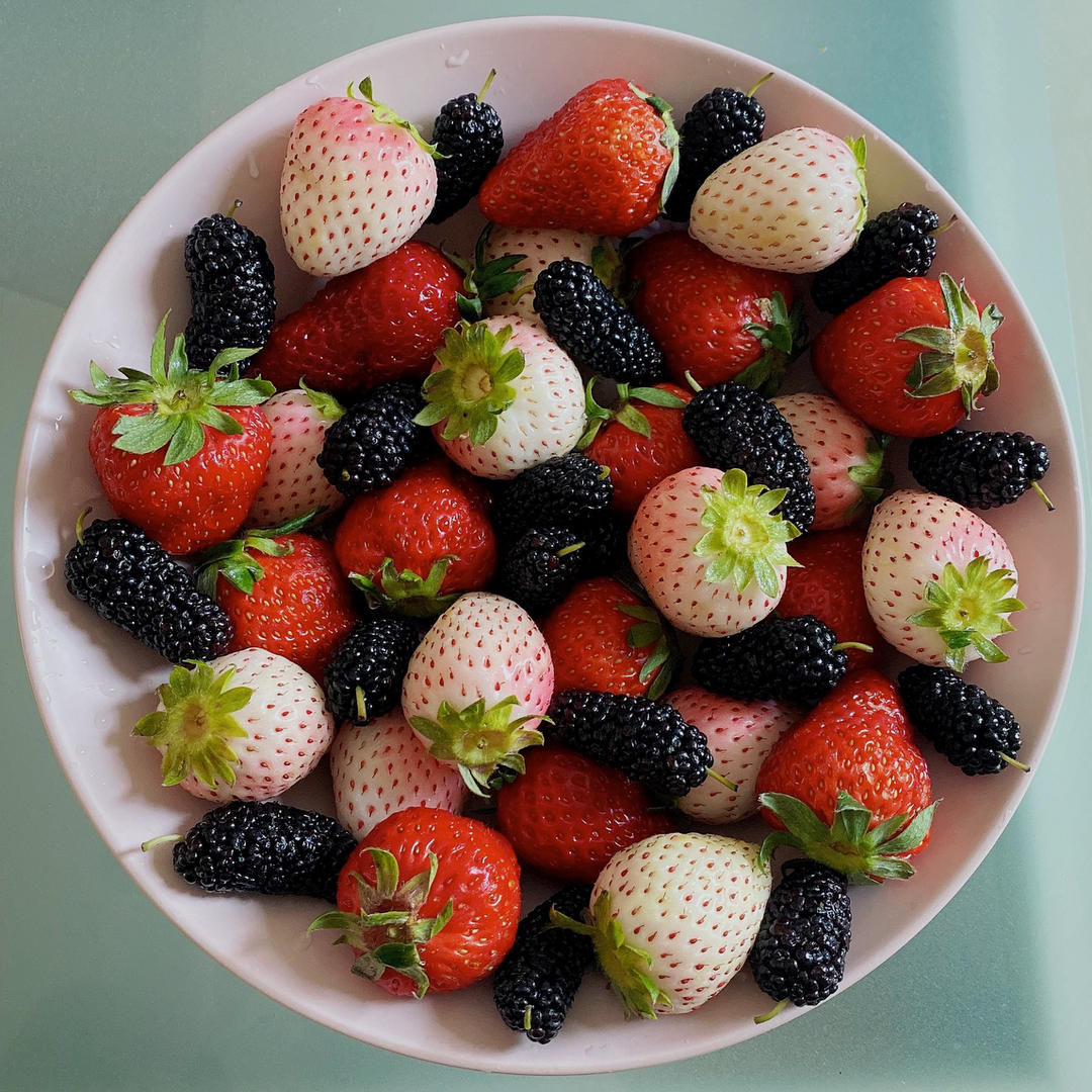 【草莓果盘-给冬天来点颜色】