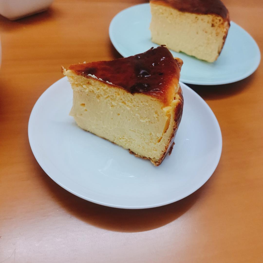 巴斯克芝士蛋糕—零失败—最简单的蛋糕—消耗奶油奶酪—芝士控