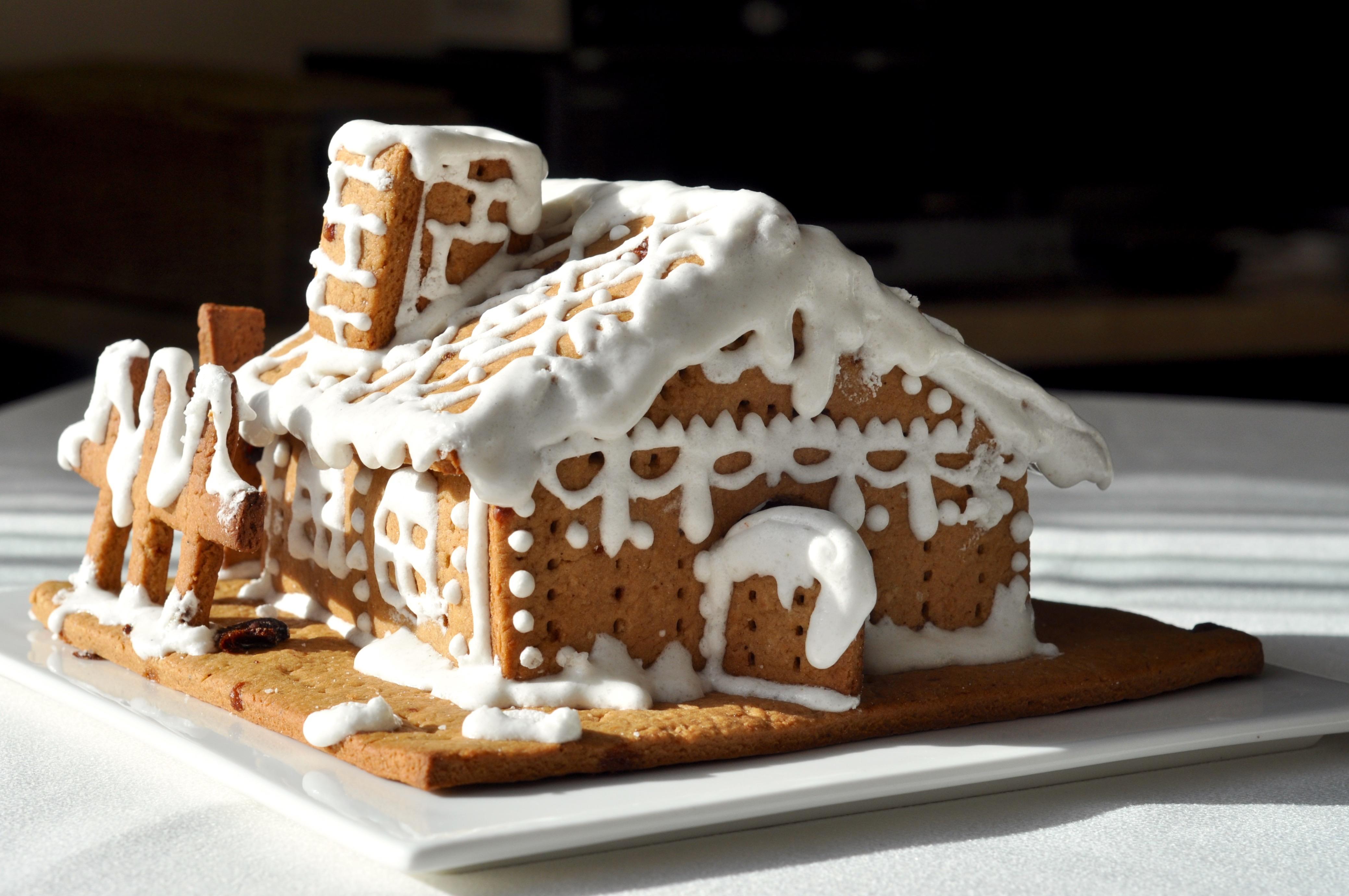 姜饼屋 gingerbread house（视频菜谱）的做法