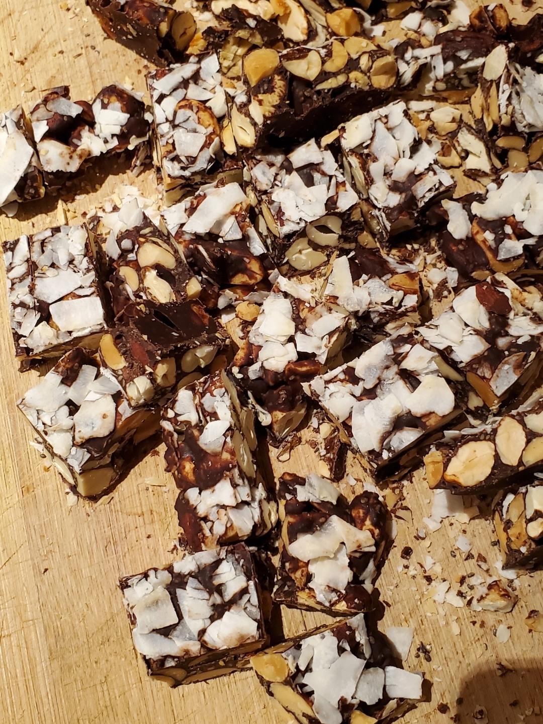 免烤｜黑巧海盐坚果棒｜计算配料表高度还原BE-KIND坚果棒