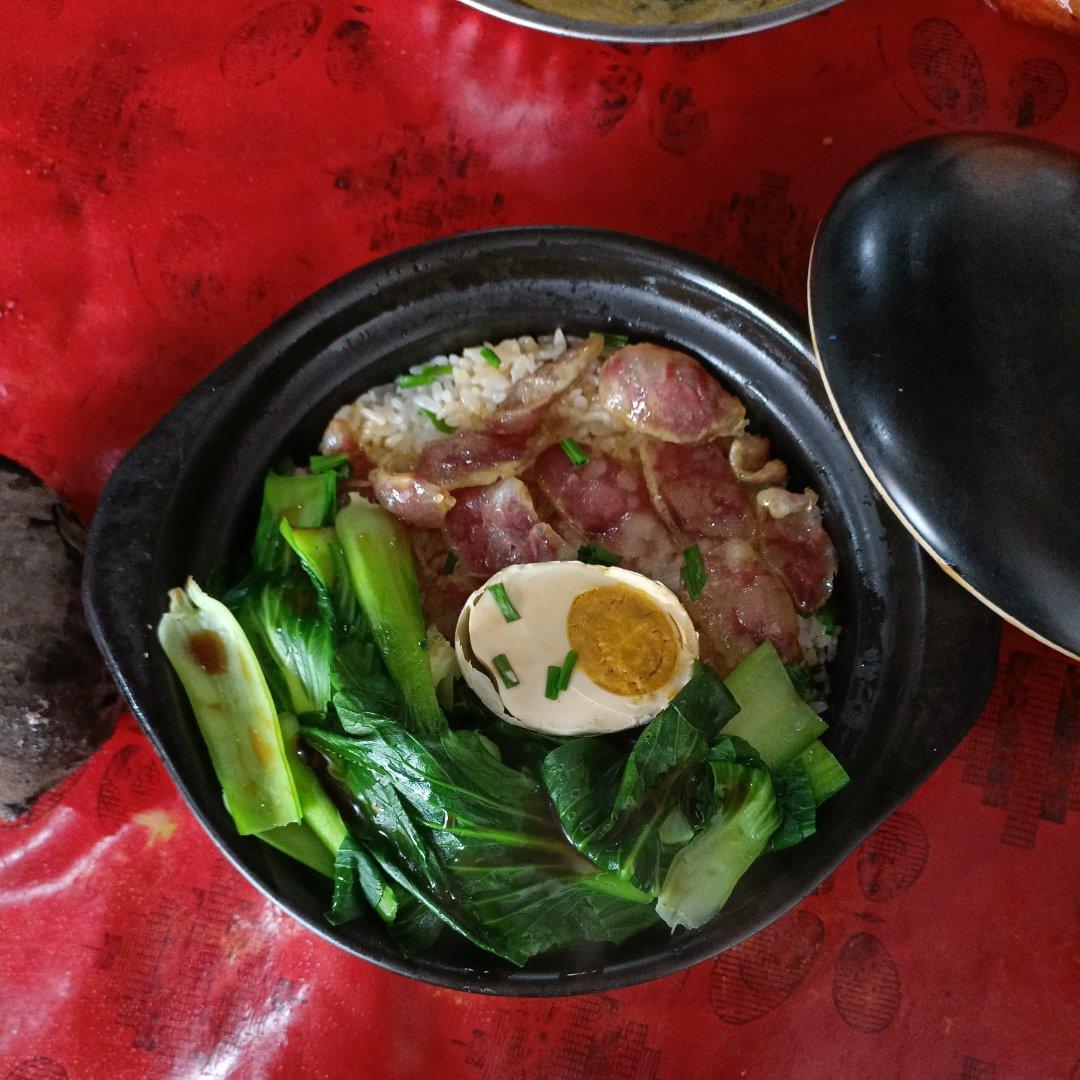 香肠煲仔饭