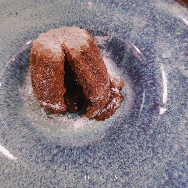 好吃到爆～爆浆巧克力熔岩蛋糕