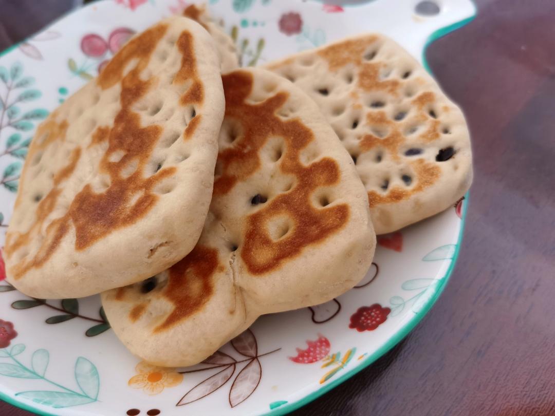 无油奶香蜜豆烤饼  这样做外皮酥脆   内里暄软   凉了都好吃   附细节视频