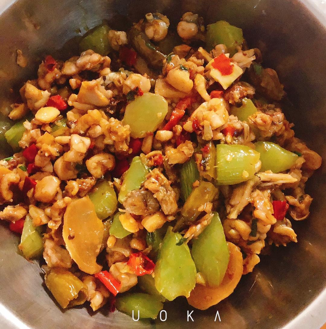 厨师长教你：“泡椒牛蛙”的家常做法，色香味俱全，赶紧收藏