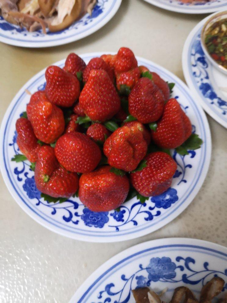 金鱼（草莓创意摆盘）