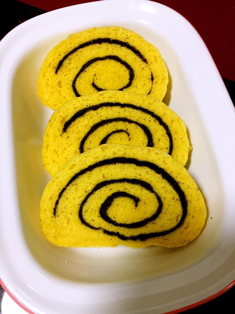 我只是想瘦一点做的南瓜黑芝麻卷