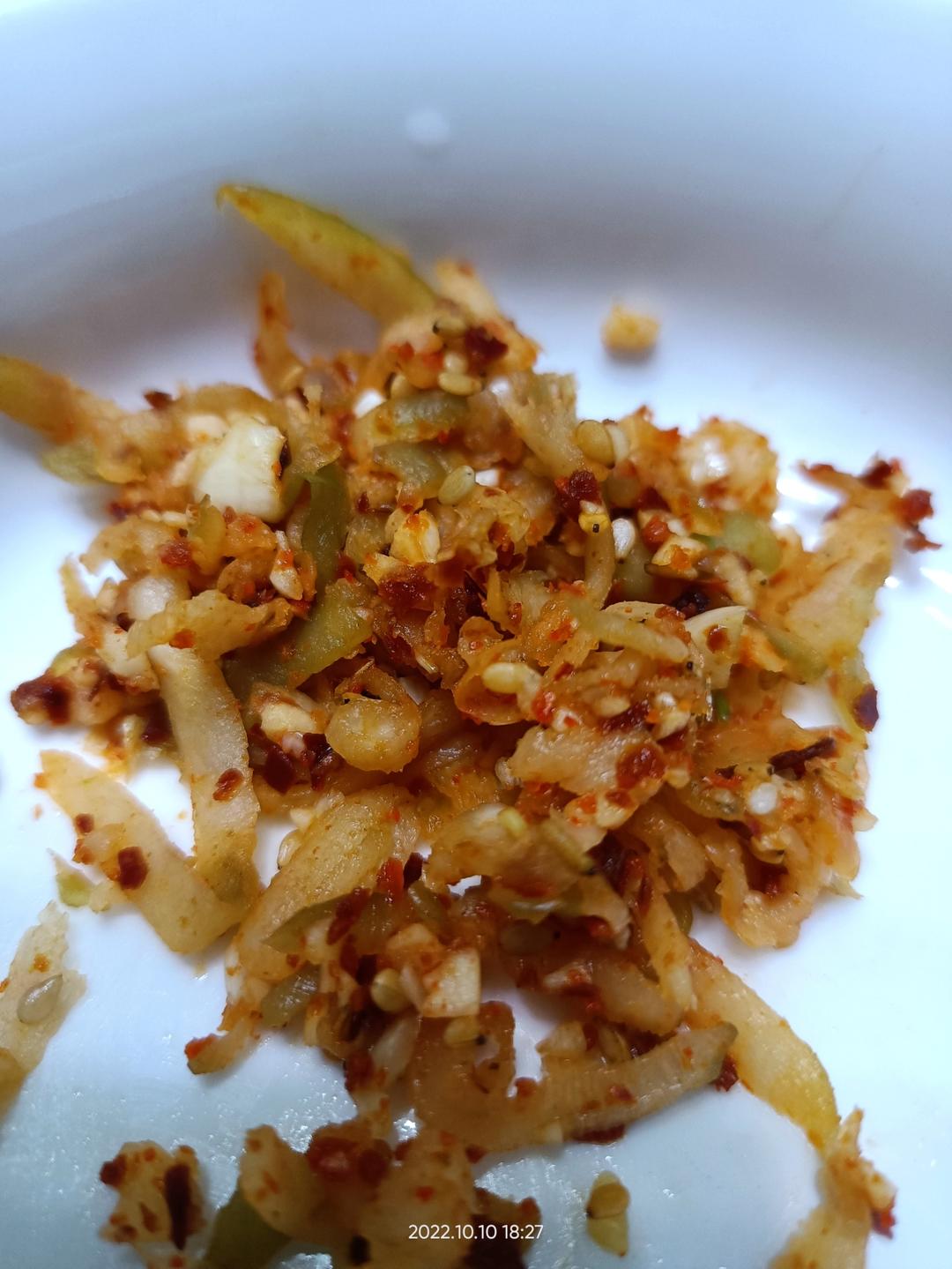 秋冬季的好咸菜！秘制芥菜丝咸菜或苤蓝咸菜