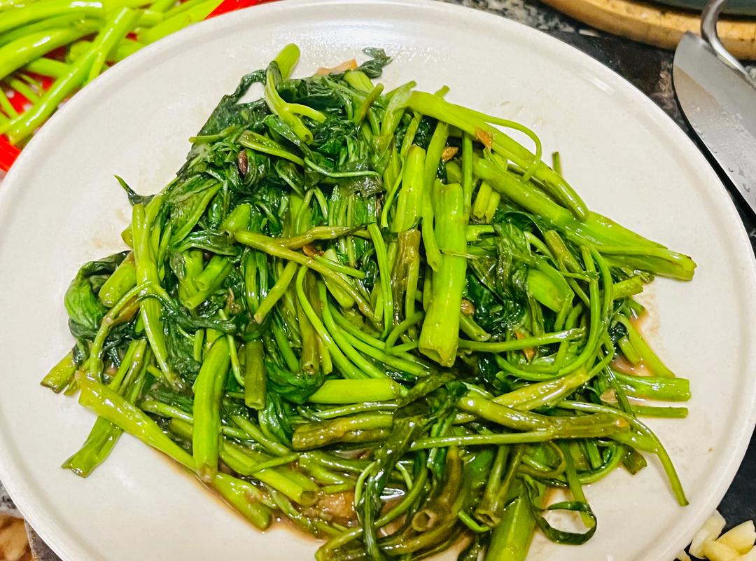 虾酱炒通菜的做法
