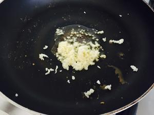 香浓奶油意式烩饭（risotto）的做法 步骤3