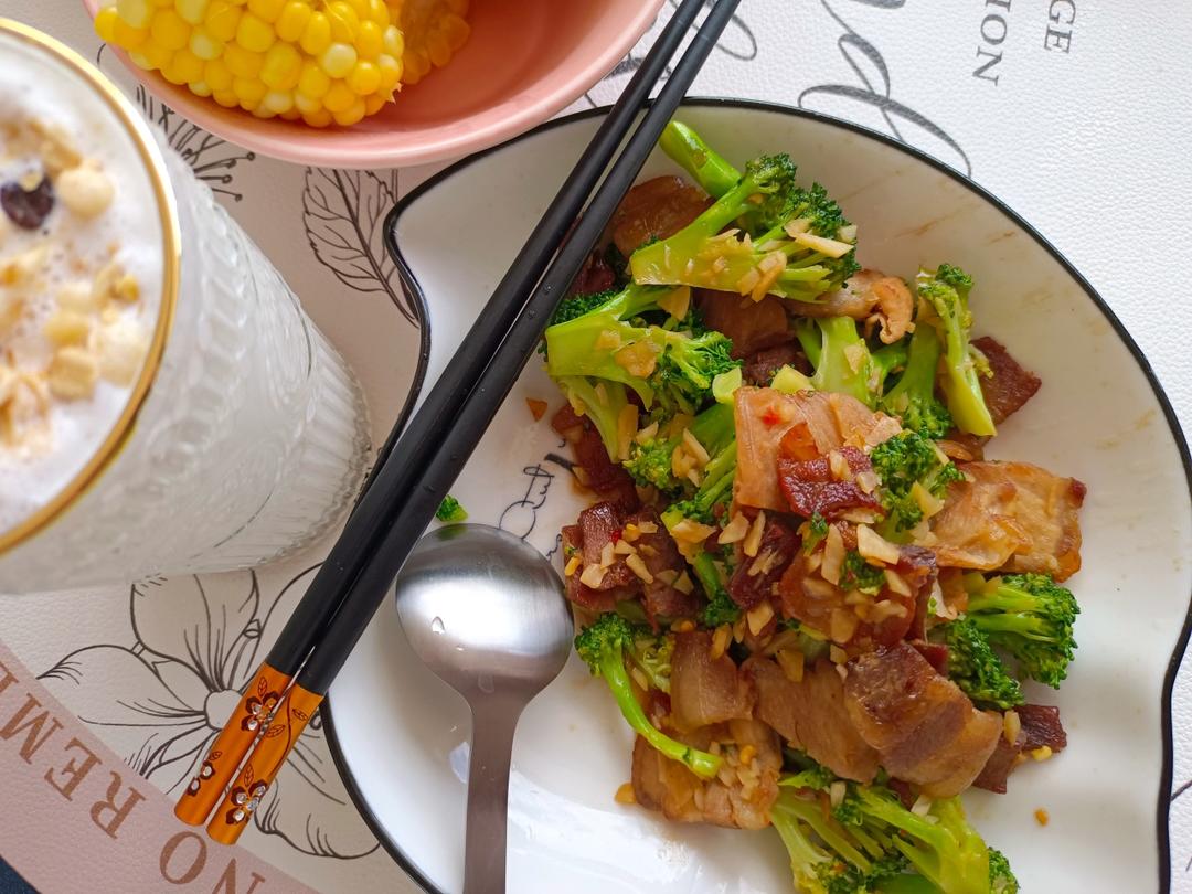 西兰花炒肉