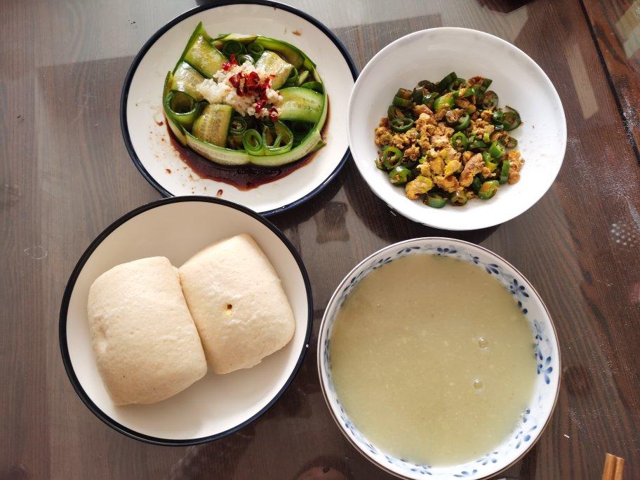 香喷喷的辣椒炒鸡蛋