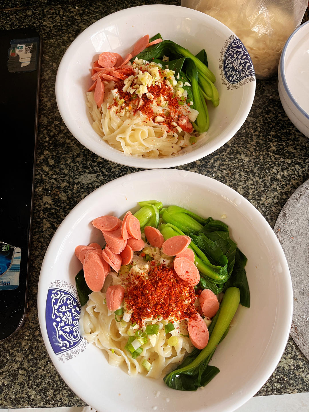 十分钟就能吃上的超简单油泼面