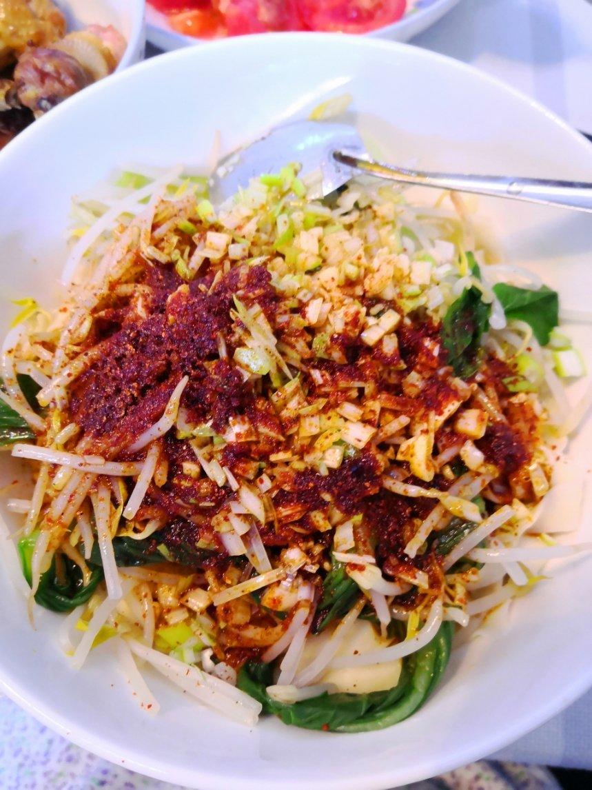 【油泼面】超级快手，好吃到炸裂😋