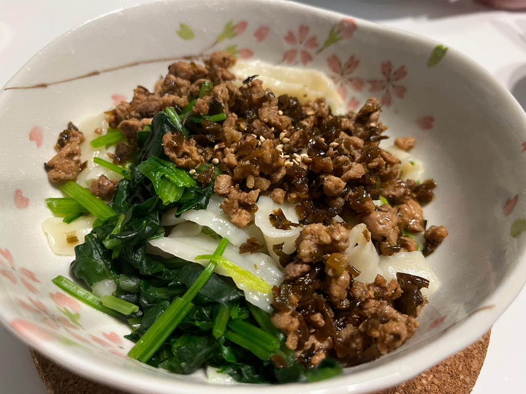 肉末芽菜凉面——五分钟万能肉臊