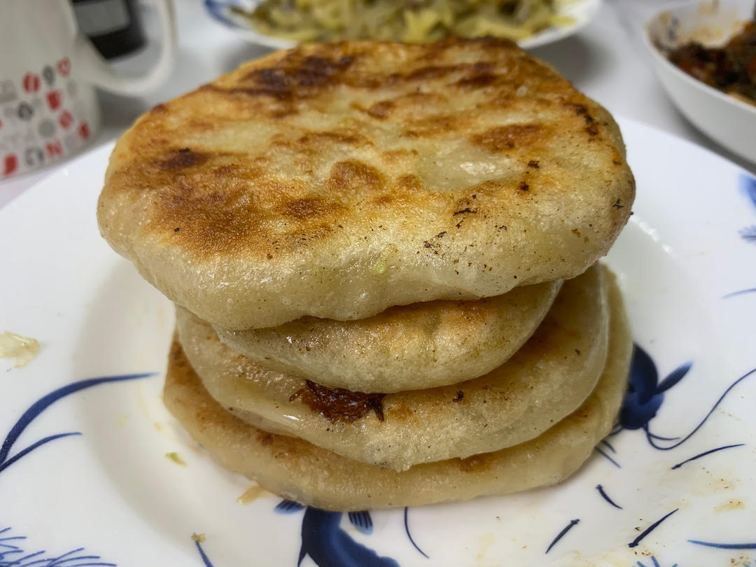 皮薄如纸的韭菜馅饼|免揉面法