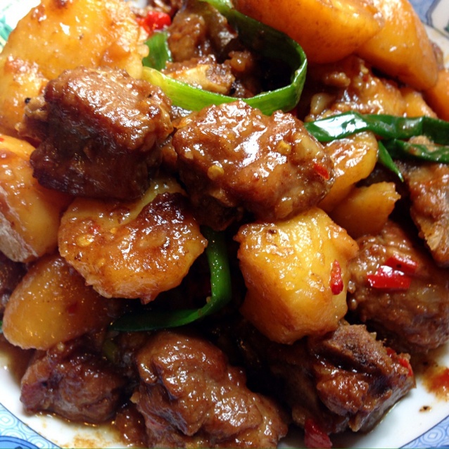 czkitty做的红烧土豆排骨&肉