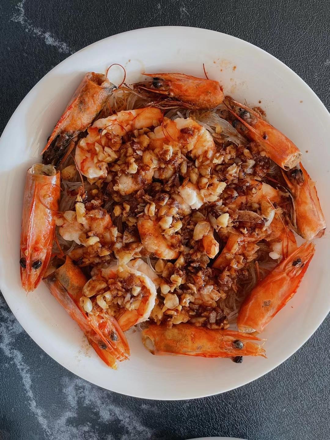 蒜蓉粉丝蒸大虾