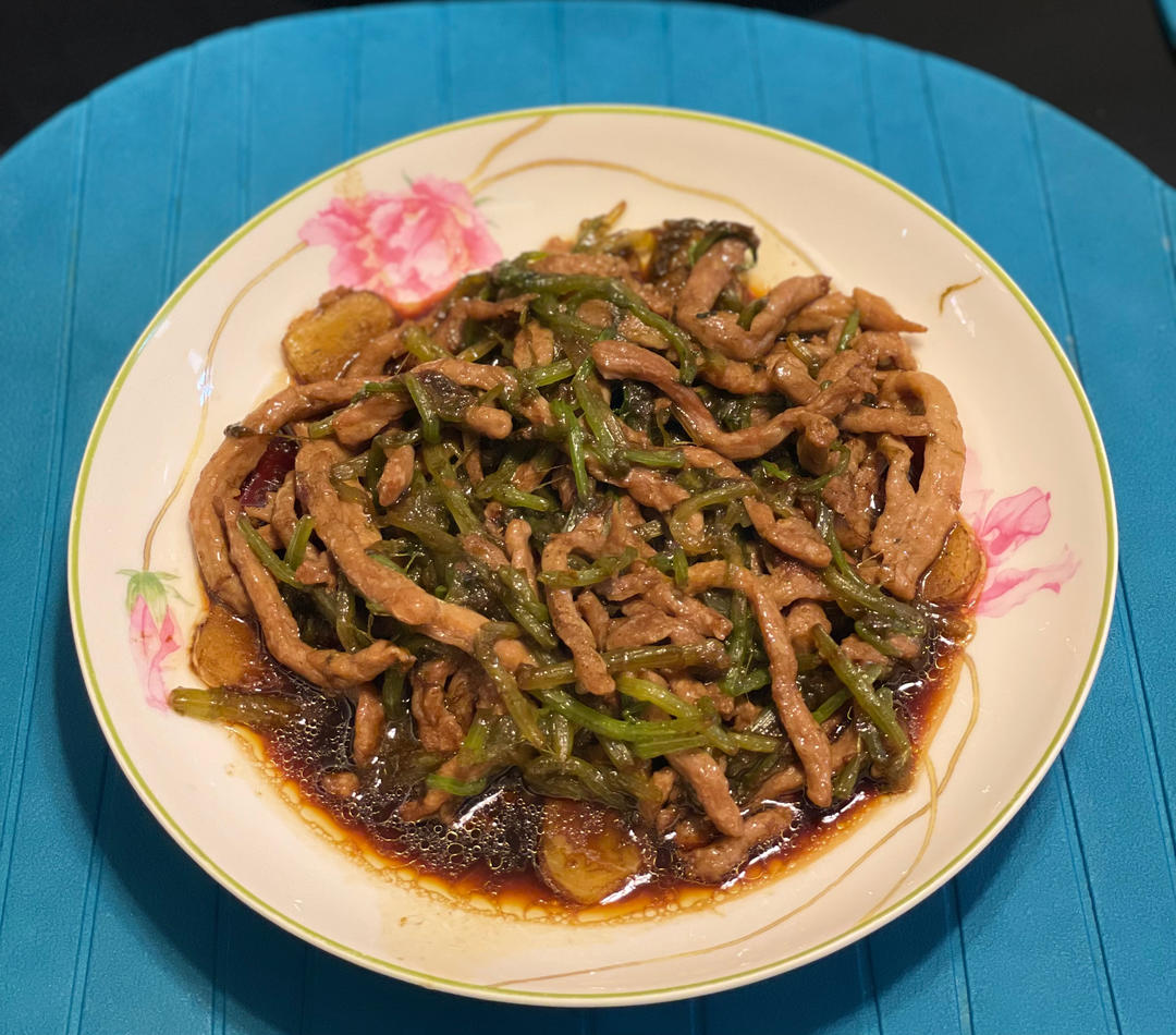 不爱吃芹菜和牛肉的人都会爱上的，香芹牛柳！