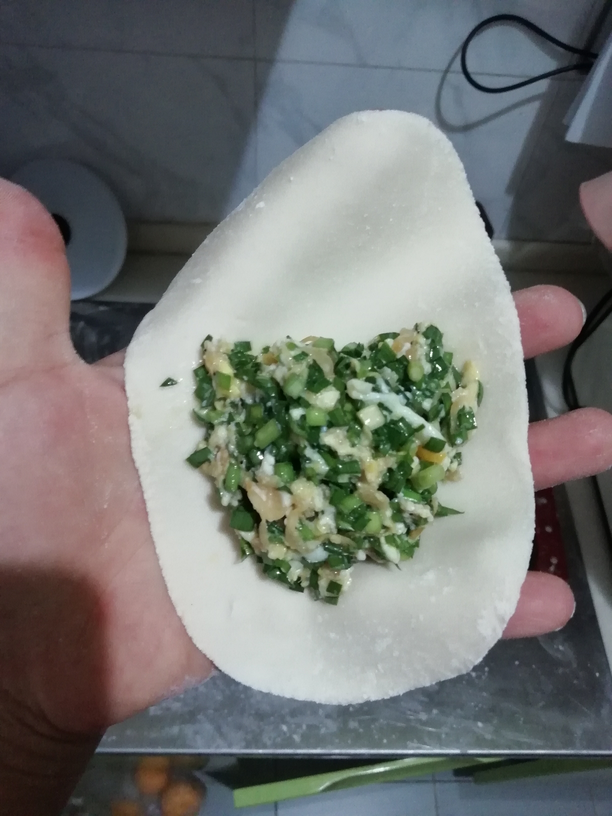 韭菜鸡蛋虾皮合饼的做法 步骤8