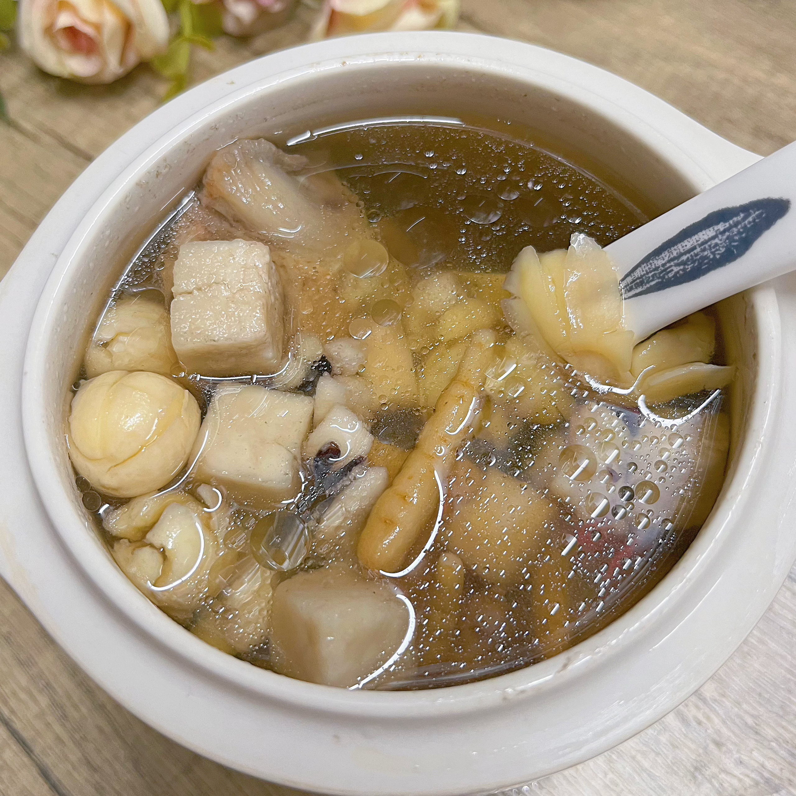 广东妈妈都喜欢煲的汤的做法