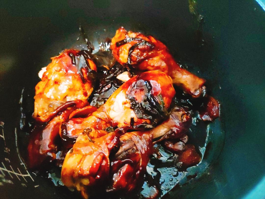 超级好吃的懒人电饭煲焖鸡腿的做法