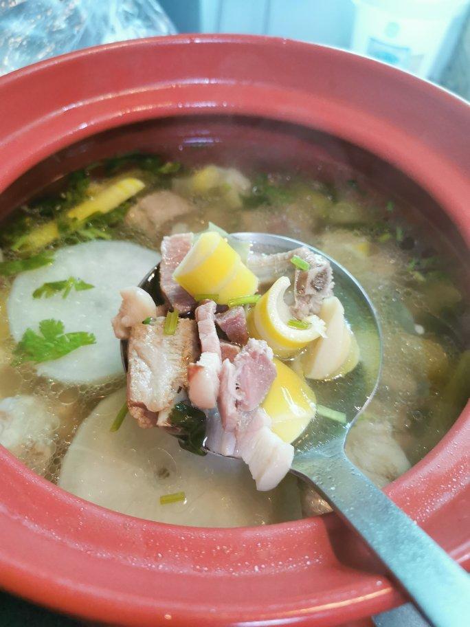 腌笃鲜