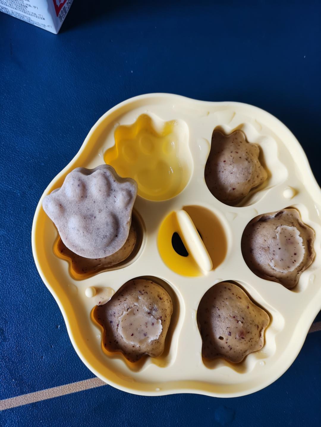 宝宝辅食:苹果红枣蒸糕