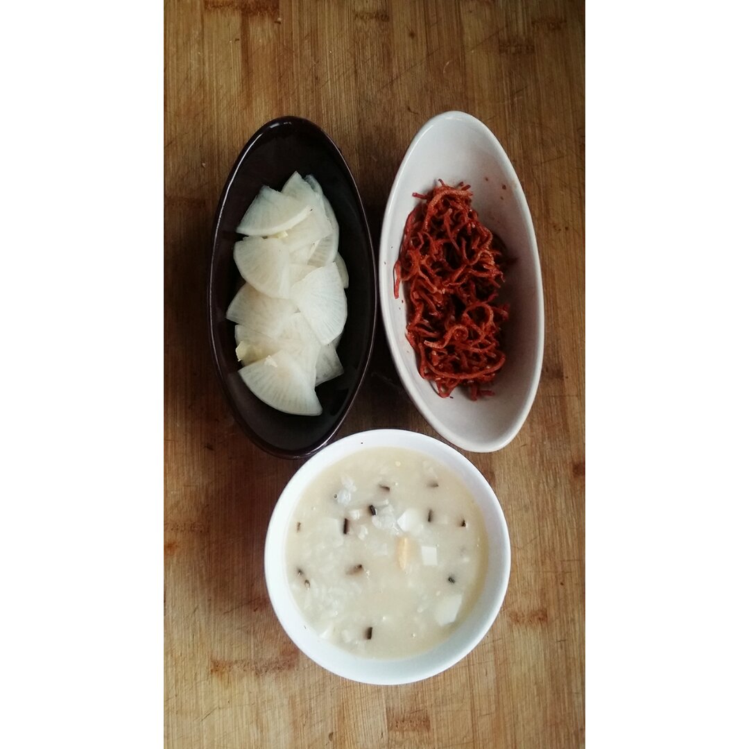 香菇咸蛋粥。