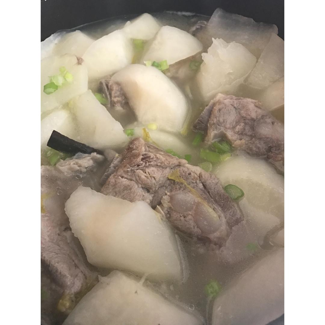 萝卜排骨汤