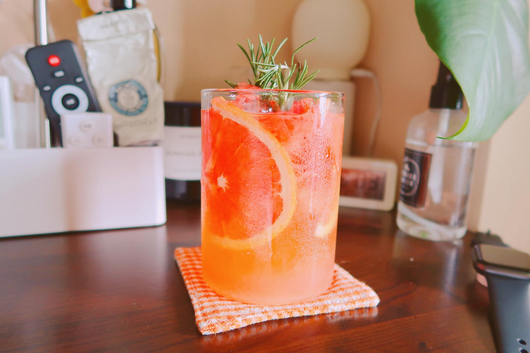 满杯西柚（西柚果茶冰沙）