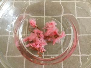 樱花水晶糖的做法 步骤1