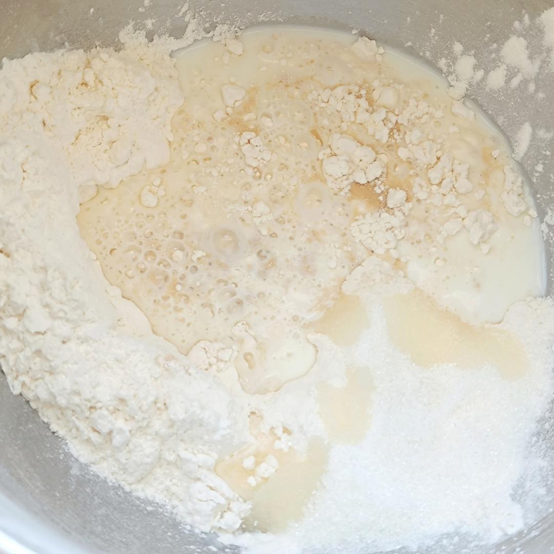 纯奶手撕吐司的做法 步骤1