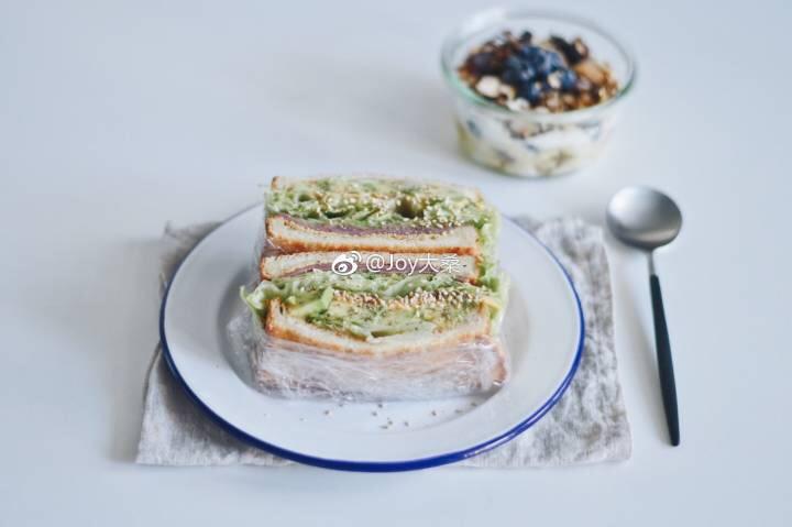 Joy桑~ 请把厨房收拾干净