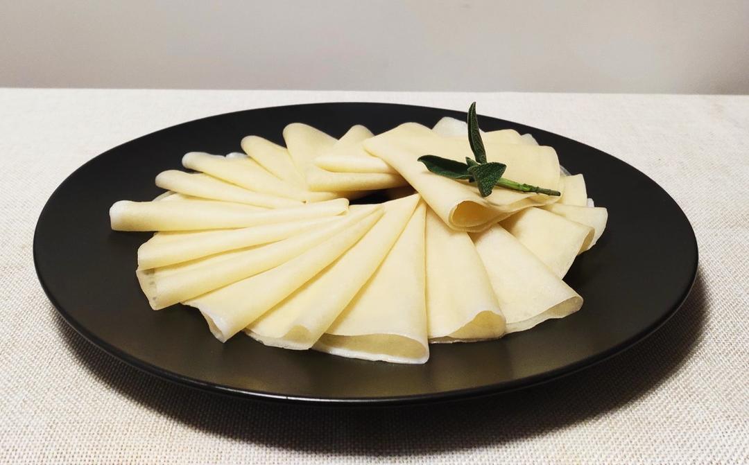 春饼   轻松一次做出十几张的春饼皮