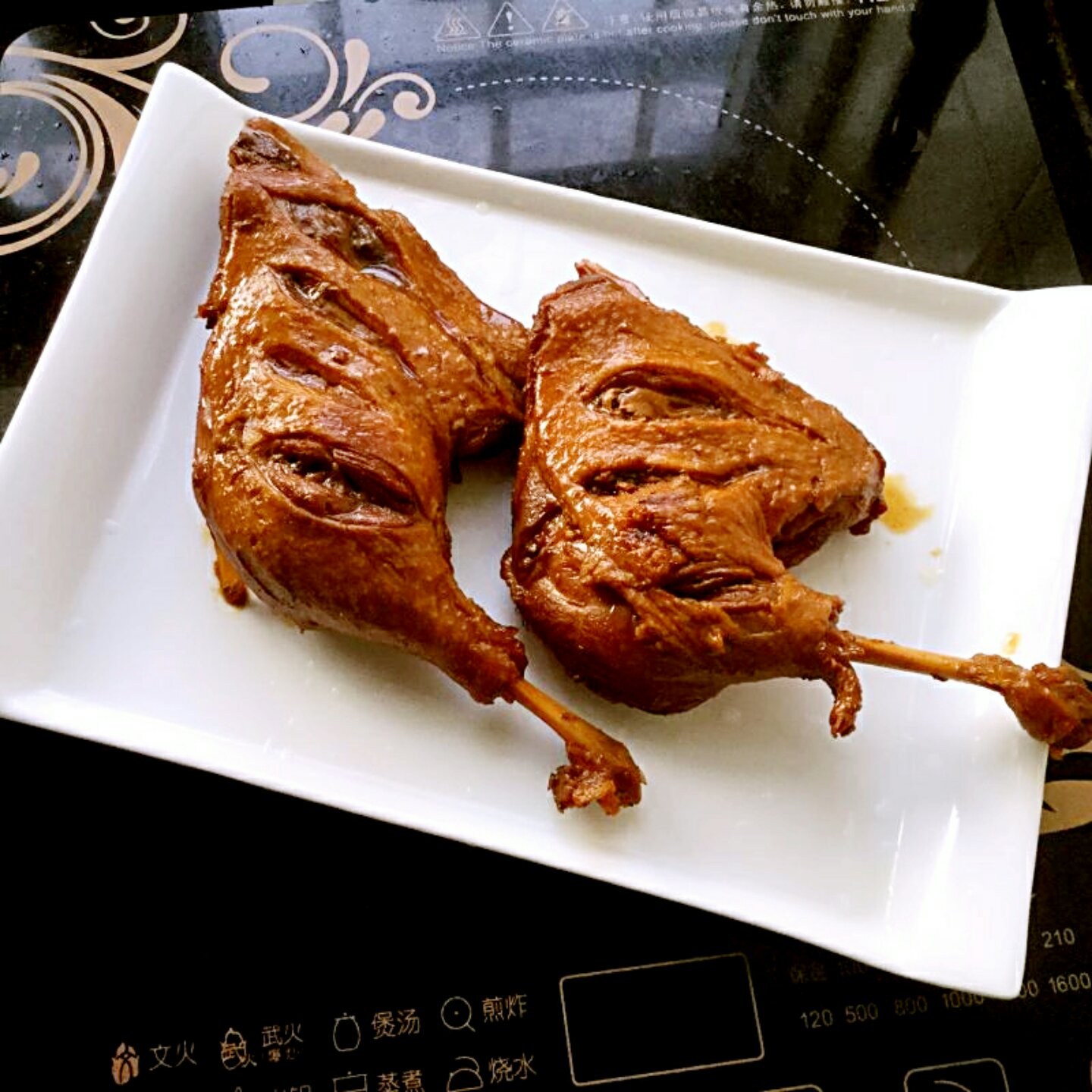 蓝色百合5做的难度系数01的卤鸭腿