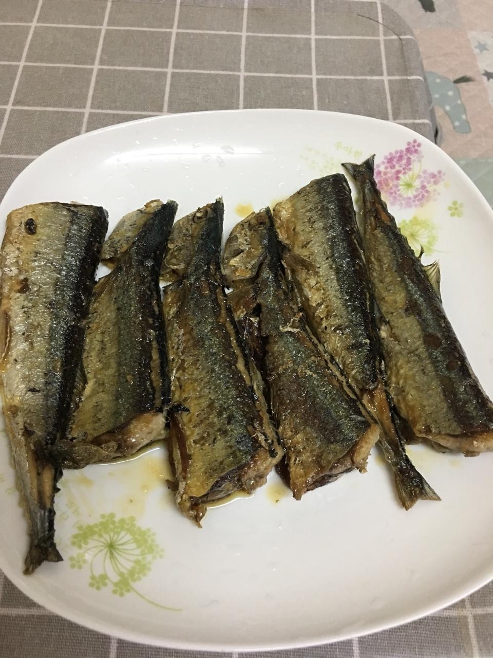 盐烤秋刀鱼