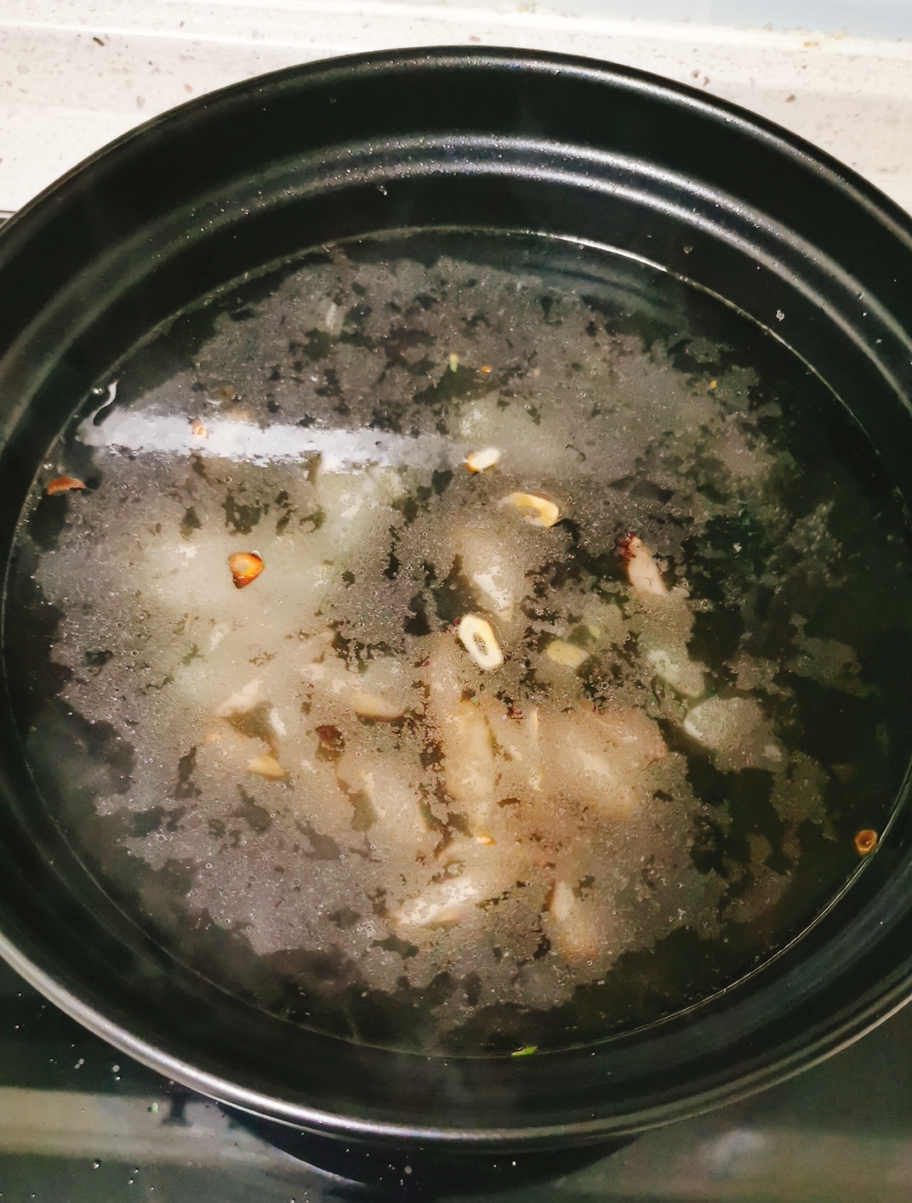 番茄味砂锅汤饺的做法 步骤6